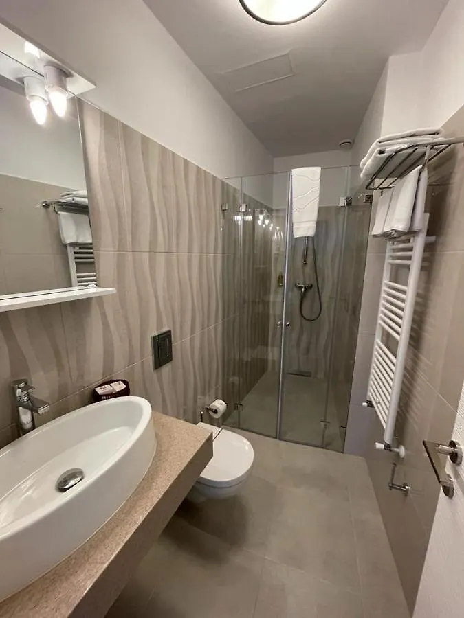 Romana Residence
